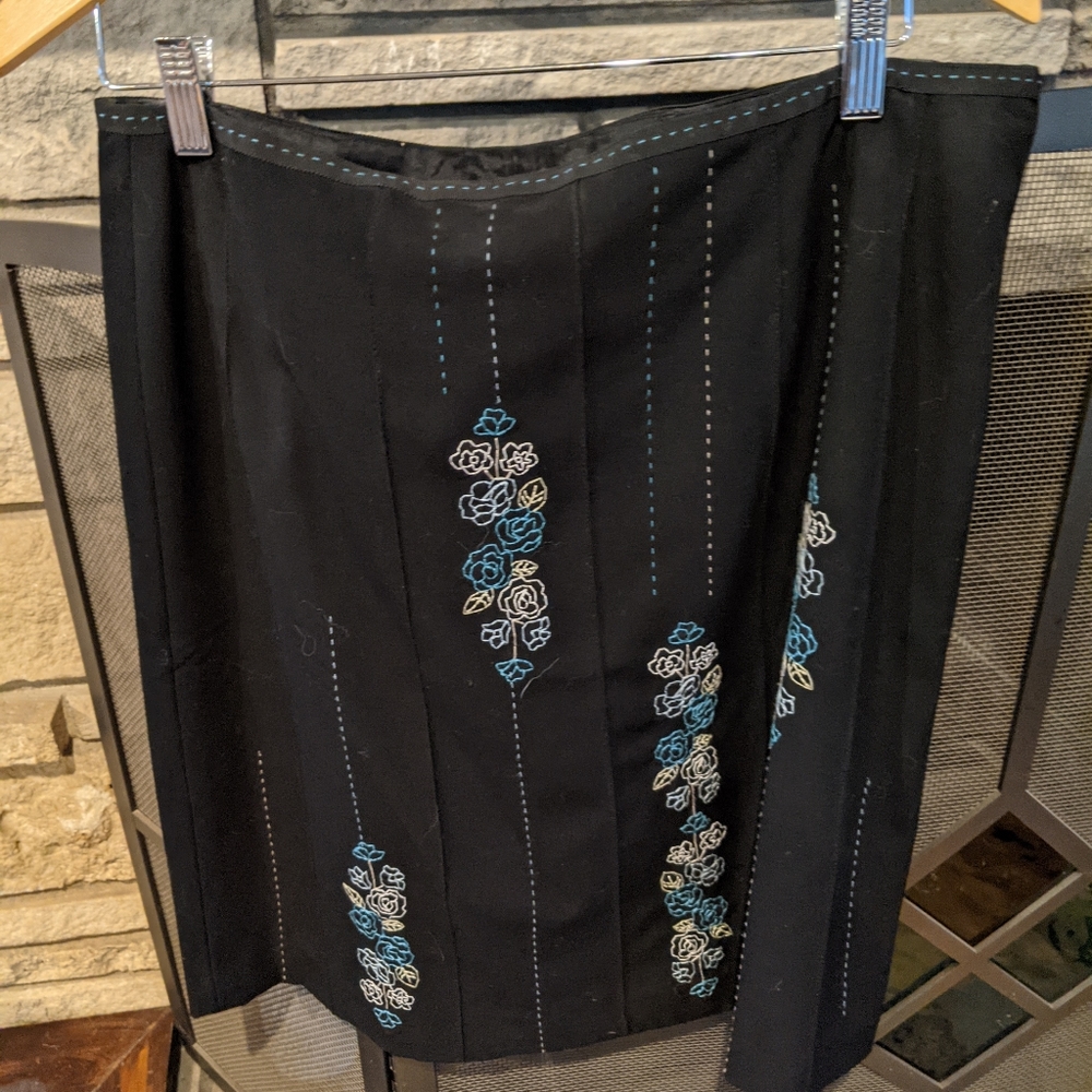 LOFT lined skirt